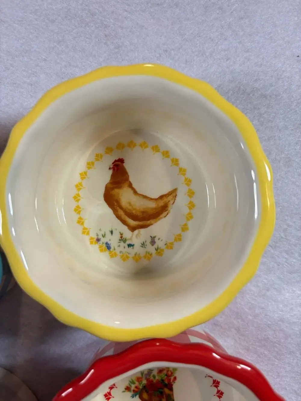 The Pioneer Woman Set of 4 Scalloped Stoneware Ramekins w/ Farm Animals